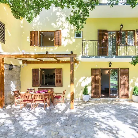 Stunning In With Kitchen Holiday home Dicmo
